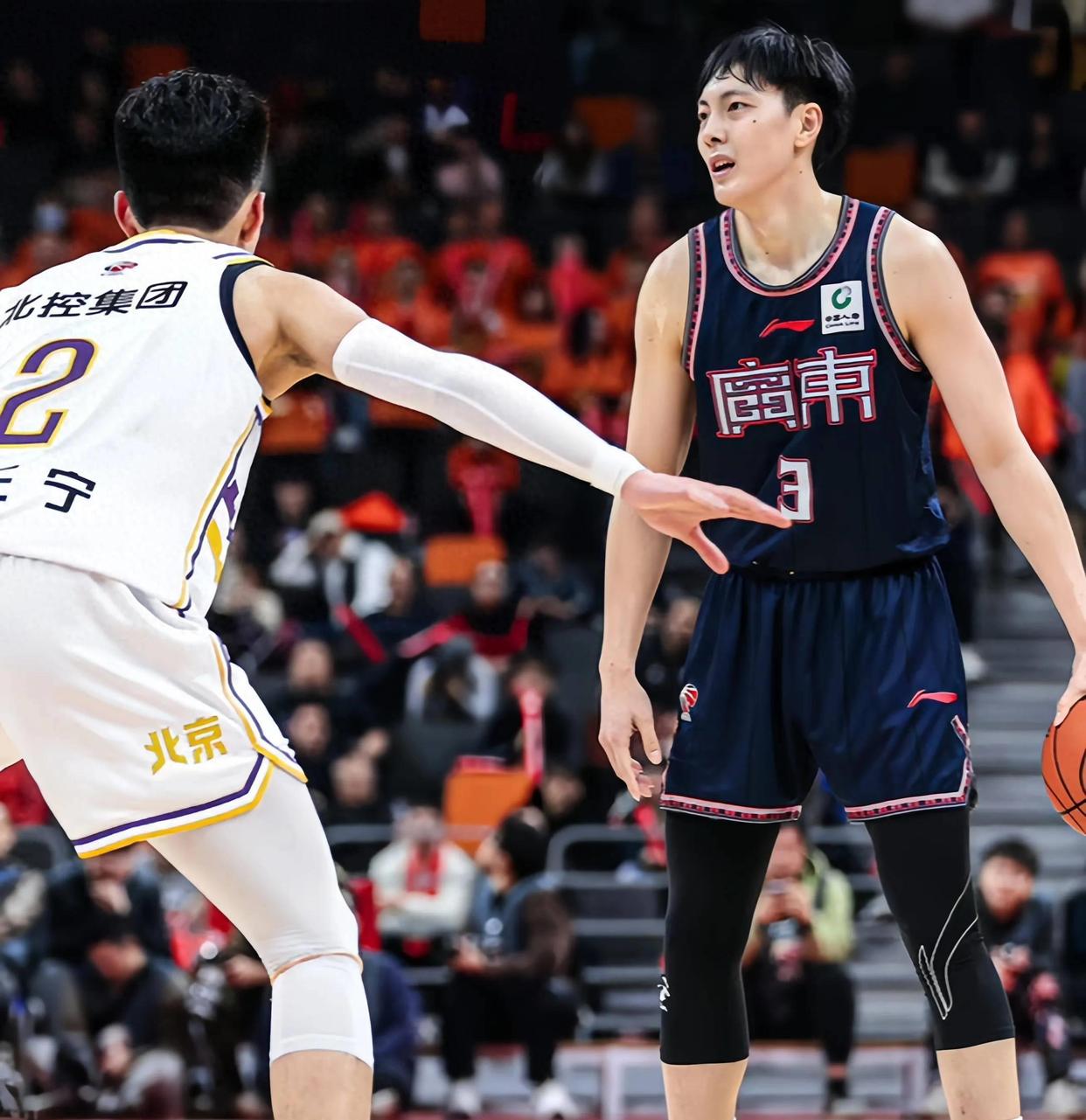 包含CBA常规赛转会期走向成谜，孟菲斯灰熊外线爆发，震撼外界，赛程密集仍需轮换的词条-英雄联盟S15比赛时间